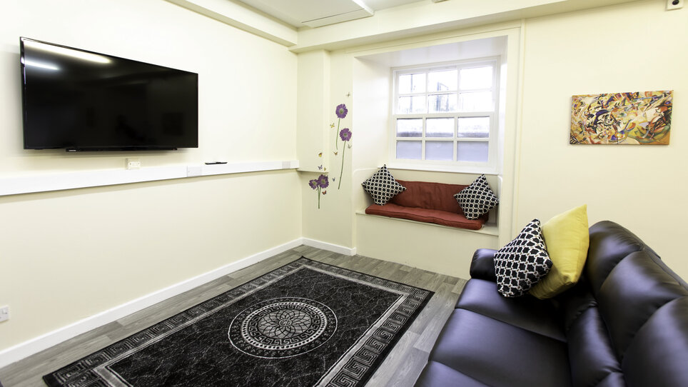 National Autistic Society. Catrine Bank.Photograph by Martin Shields Tel 07572 457000www.martinshields.com© Martin Shields